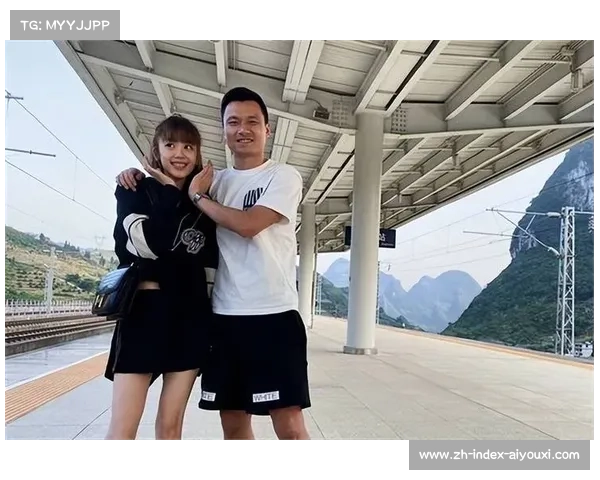 《黄健翔回忆录:从赛场到屏幕 我的解说人生与情感历程》 《黄健翔回忆录:从赛场到屏幕 我的解说人生与情感历程》