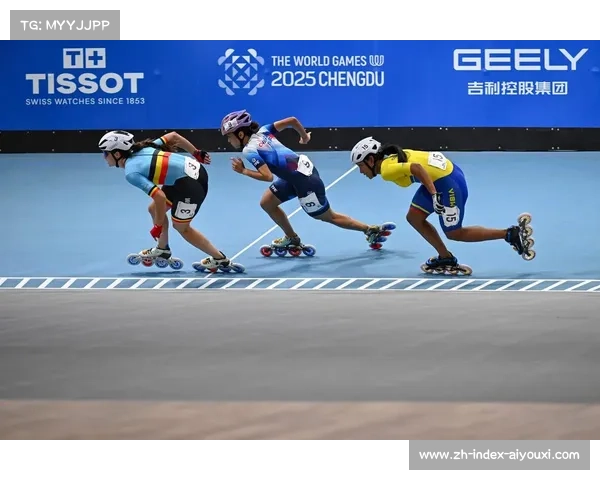 世运会轮滑赛场突降暴雨 志愿者30分钟内高效完成室内场地转换 世运会轮滑赛场突降暴雨 志愿者30分钟内高效完成室内场地转换