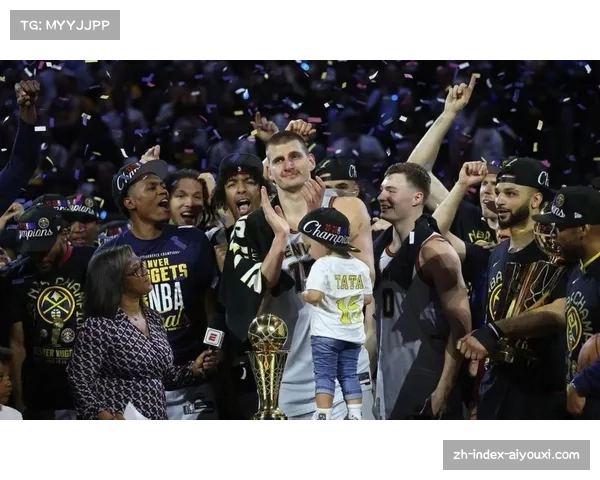 NBA赛场见证组织型中锋崛起 约基奇高位策应引领战术革命